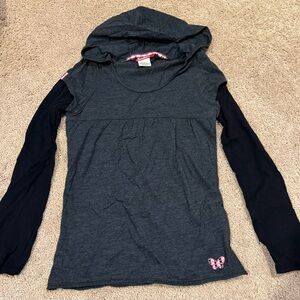 Gray and Black Hooded Long Sleeve Top — Small